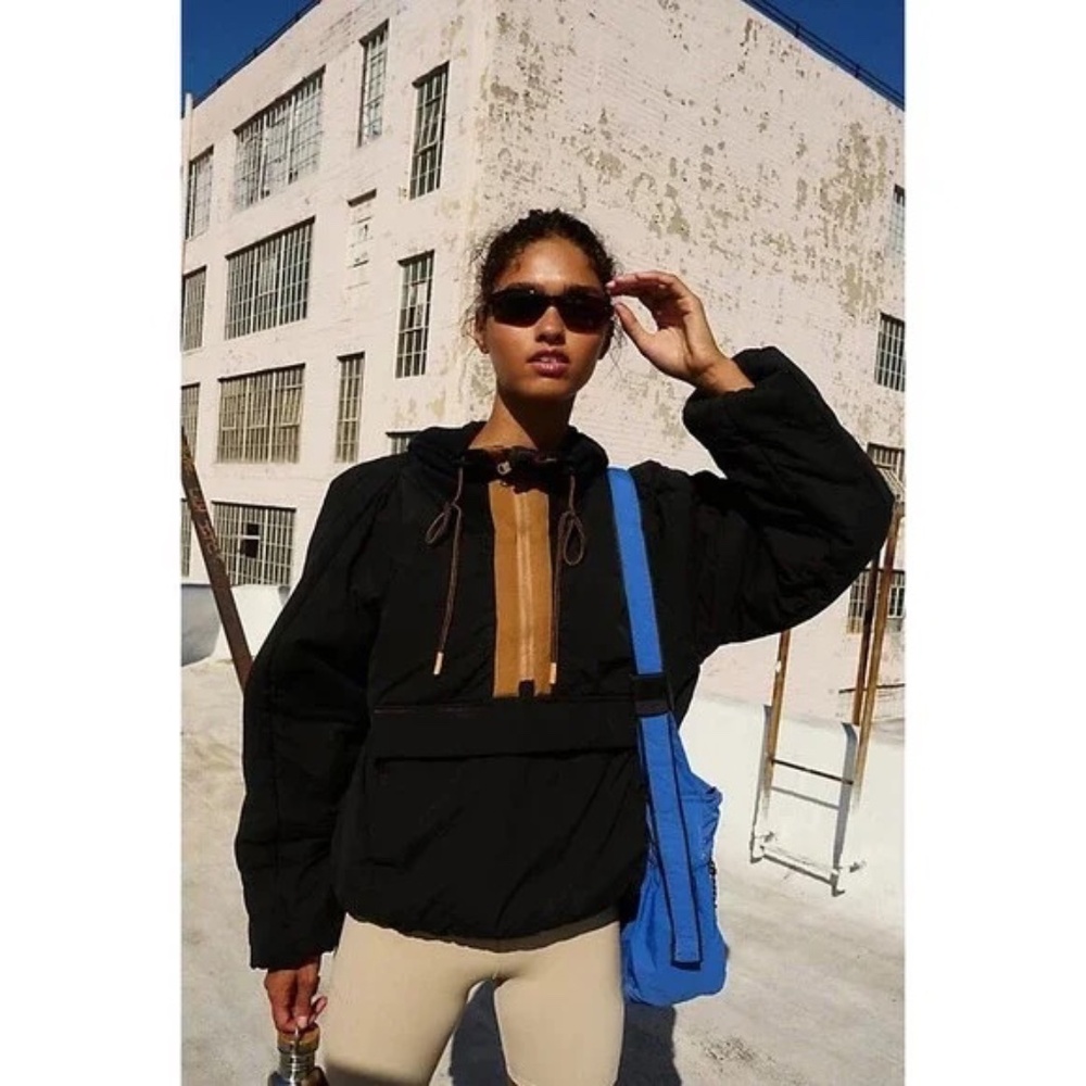 PRICE DROP! Free People In A Pillow Packable Puffer Pullover